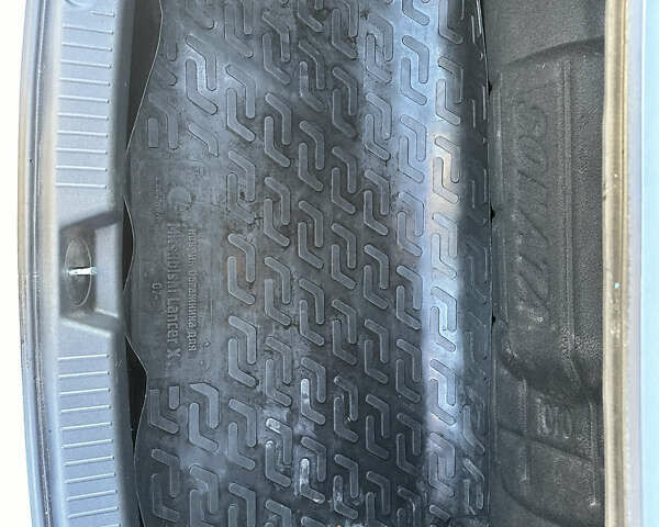 Сірий Хендай Соната, об'ємом двигуна 2 л та пробігом 231 тис. км за 9500 $, фото 7 на Automoto.ua