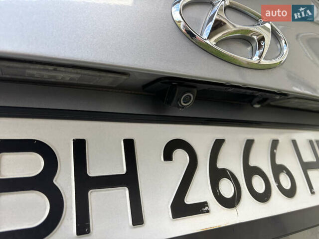 Серый Хендай Соната, объемом двигателя 2.36 л и пробегом 100 тыс. км за 9000 $, фото 19 на Automoto.ua