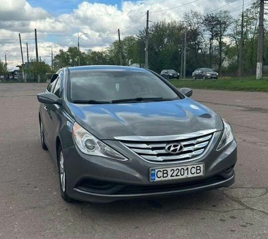 Серый Хендай Соната, объемом двигателя 2.4 л и пробегом 125 тыс. км за 8200 $, фото 2 на Automoto.ua