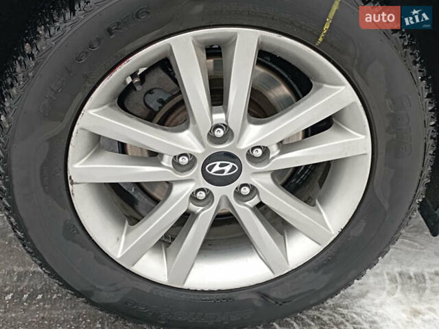 Сірий Хендай Соната, об'ємом двигуна 2.36 л та пробігом 200 тис. км за 7700 $, фото 11 на Automoto.ua