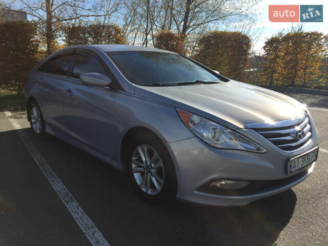 Серый Хендай Соната, объемом двигателя 2.36 л и пробегом 160 тыс. км за 8900 $, фото 2 на Automoto.ua