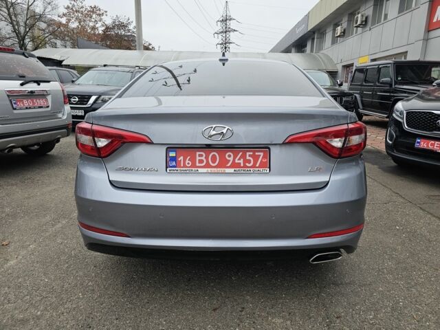 Серый Хендай Соната, объемом двигателя 2 л и пробегом 60 тыс. км за 14200 $, фото 2 на Automoto.ua