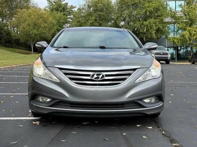 Серый Хендай Соната, объемом двигателя 2.4 л и пробегом 85 тыс. км за 5600 $, фото 1 на Automoto.ua