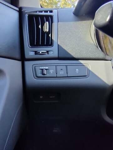 Серый Хендай Соната, объемом двигателя 2.4 л и пробегом 268 тыс. км за 7500 $, фото 14 на Automoto.ua