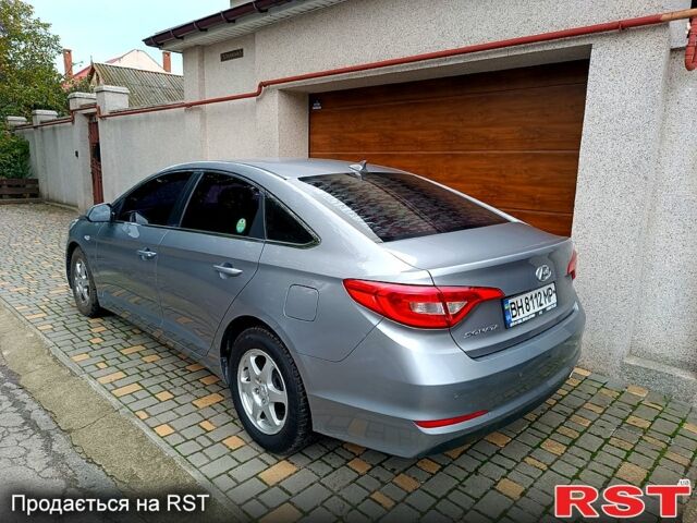 Хендай Соната 2014 у Одесі на Automoto.ua Сірий Хендай Соната, об'ємом двигуна 2 л та пробігом 65 тис. км за 10000 $, фото 6 на Automoto.ua