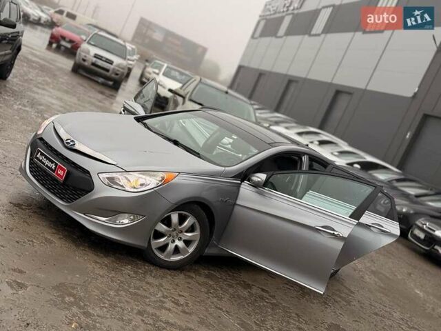 Серый Хендай Соната, объемом двигателя 2.4 л и пробегом 171 тыс. км за 9640 $, фото 29 на Automoto.ua