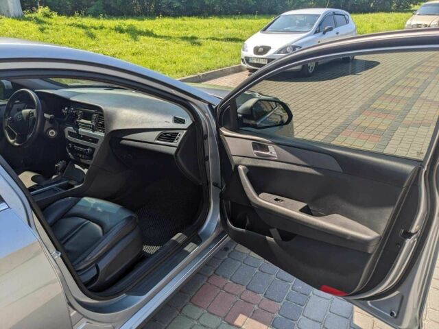 Сірий Хендай Соната, об'ємом двигуна 2 л та пробігом 360 тис. км за 10000 $, фото 7 на Automoto.ua