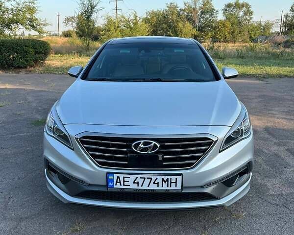 Сірий Хендай Соната, об'ємом двигуна 2 л та пробігом 144 тис. км за 14500 $, фото 9 на Automoto.ua