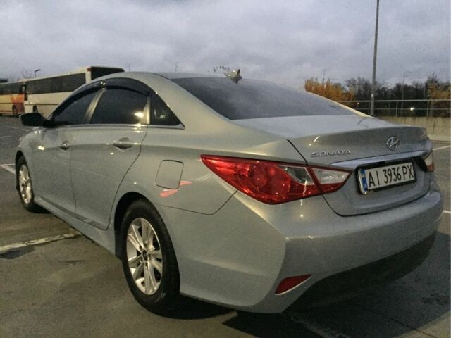 Серый Хендай Соната, объемом двигателя 2.4 л и пробегом 160 тыс. км за 8300 $, фото 6 на Automoto.ua