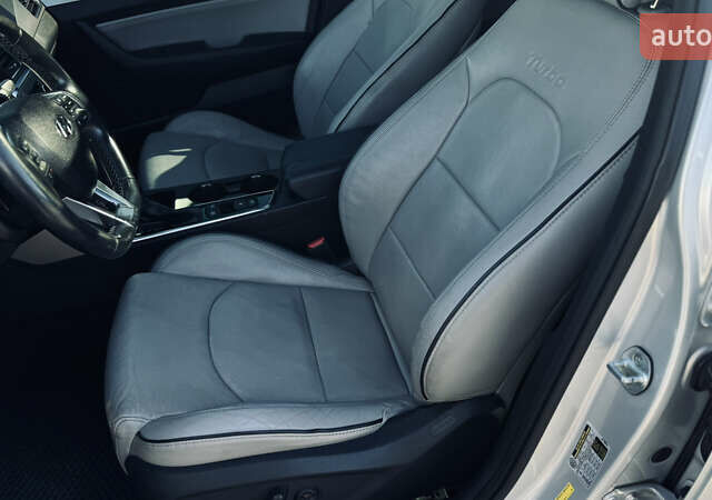 Серый Хендай Соната, объемом двигателя 2 л и пробегом 122 тыс. км за 13500 $, фото 23 на Automoto.ua