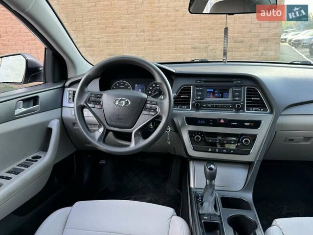 Хендай Соната 2014 у Одесі на Automoto.ua Сірий Хендай Соната, об'ємом двигуна 2.4 л та пробігом 190 тис. км за 10300 $, фото 16 на Automoto.ua
