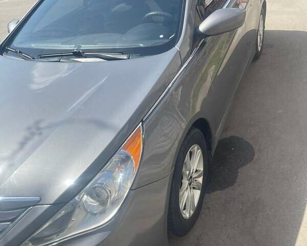 Сірий Хендай Соната, об'ємом двигуна 2.36 л та пробігом 180 тис. км за 8350 $, фото 6 на Automoto.ua