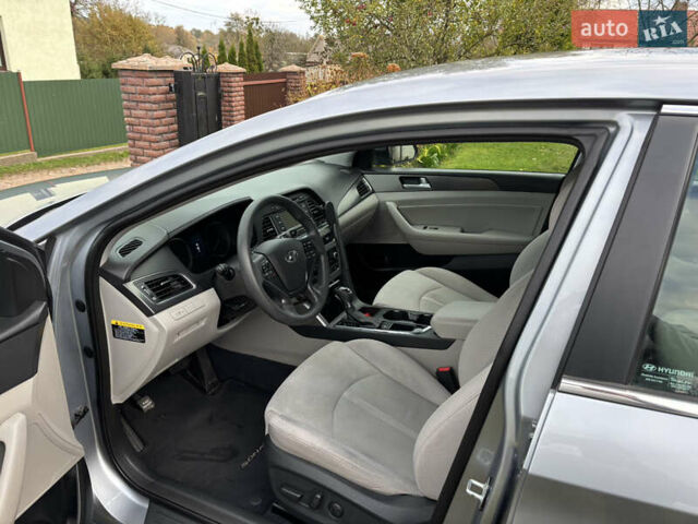 Серый Хендай Соната, объемом двигателя 2.36 л и пробегом 100 тыс. км за 9000 $, фото 10 на Automoto.ua