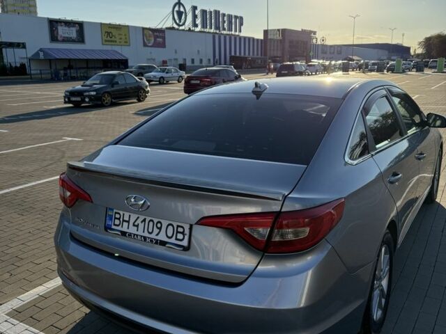 Серый Хендай Соната, объемом двигателя 2.4 л и пробегом 158 тыс. км за 9500 $, фото 1 на Automoto.ua