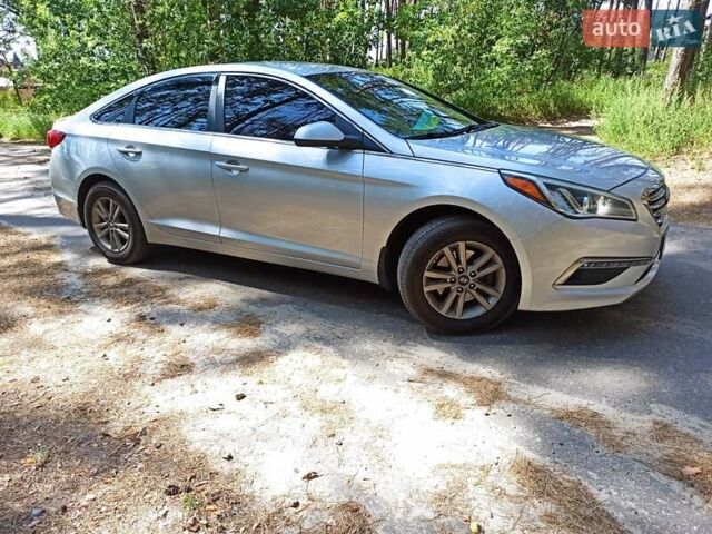 Серый Хендай Соната, объемом двигателя 2.36 л и пробегом 280 тыс. км за 8500 $, фото 1 на Automoto.ua
