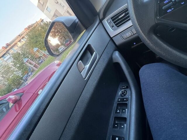 Хендай Соната 2015 в Киеве на Automoto.ua Серый Хендай Соната, объемом двигателя 2 л и пробегом 498 тыс. км за 8600 $, фото 7 на Automoto.ua