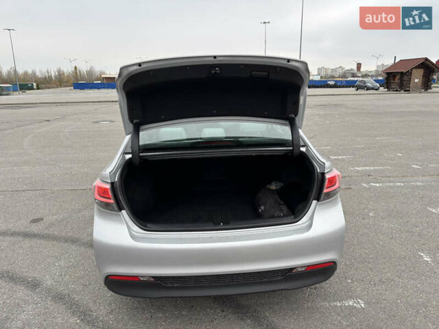 Хендай Соната 2015 в Харькове на Automoto.ua Серый Хендай Соната, объемом двигателя 2 л и пробегом 114 тыс. км за 14200 $, фото 27 на Automoto.ua