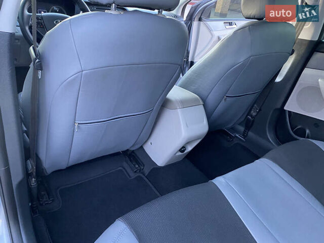 Серый Хендай Соната, объемом двигателя 2.36 л и пробегом 40 тыс. км за 10700 $, фото 36 на Automoto.ua