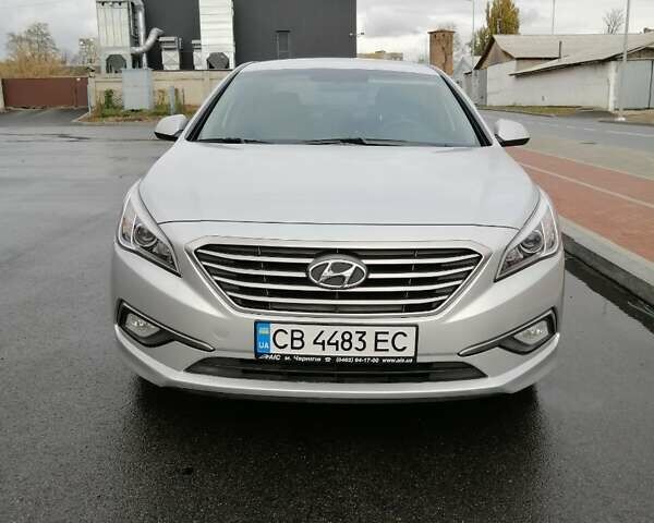 Хендай Соната 2015 в Чернигове на Automoto.ua Серый Хендай Соната, объемом двигателя 2 л и пробегом 253 тыс. км за 10000 $, фото 3 на Automoto.ua