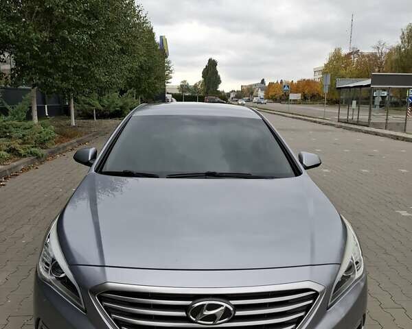 Сірий Хендай Соната, об'ємом двигуна 2.4 л та пробігом 161 тис. км за 8900 $, фото 3 на Automoto.ua