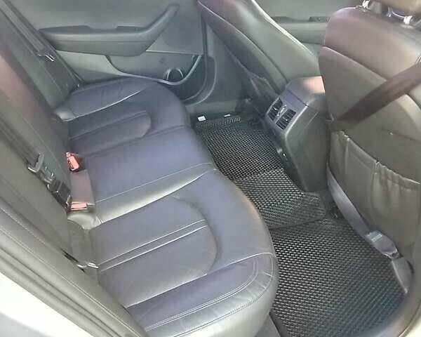 Серый Хендай Соната, объемом двигателя 2 л и пробегом 241 тыс. км за 12000 $, фото 23 на Automoto.ua