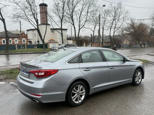 Сірий Хендай Соната, об'ємом двигуна 2.4 л та пробігом 160 тис. км за 9500 $, фото 5 на Automoto.ua