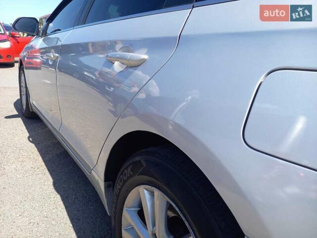 Сірий Хендай Соната, об'ємом двигуна 2 л та пробігом 231 тис. км за 8900 $, фото 7 на Automoto.ua