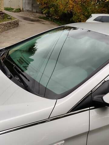 Сірий Хендай Соната, об'ємом двигуна 2 л та пробігом 186 тис. км за 10500 $, фото 3 на Automoto.ua