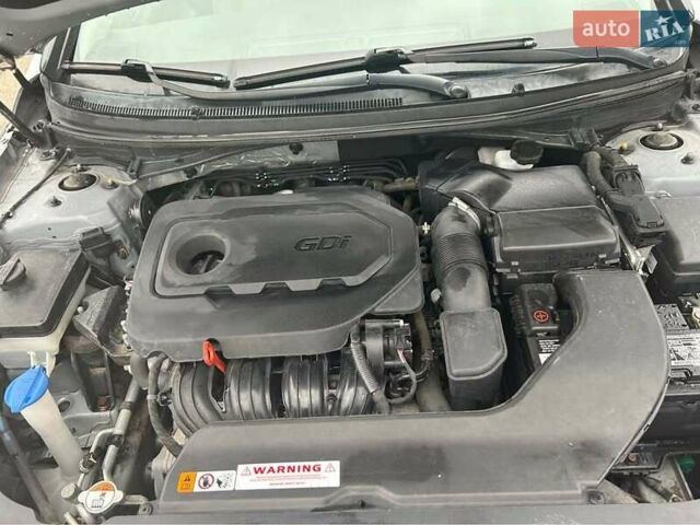 Серый Хендай Соната, объемом двигателя 2.36 л и пробегом 140 тыс. км за 14200 $, фото 13 на Automoto.ua