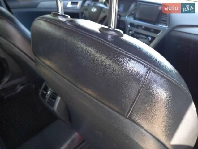 Сірий Хендай Соната, об'ємом двигуна 2 л та пробігом 231 тис. км за 8900 $, фото 13 на Automoto.ua