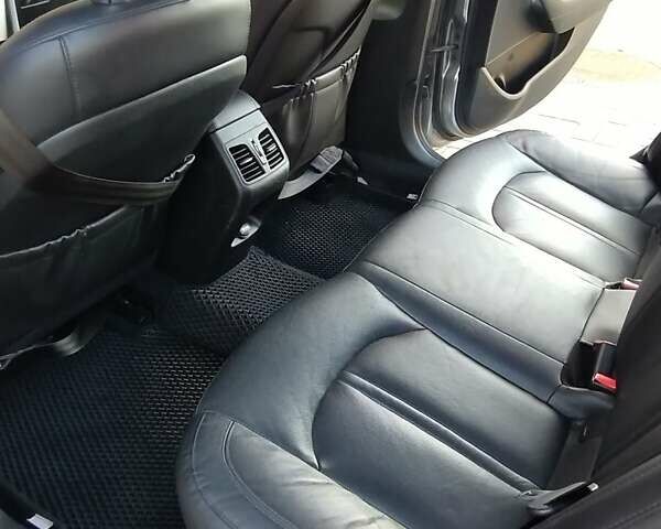 Серый Хендай Соната, объемом двигателя 2 л и пробегом 241 тыс. км за 12000 $, фото 19 на Automoto.ua