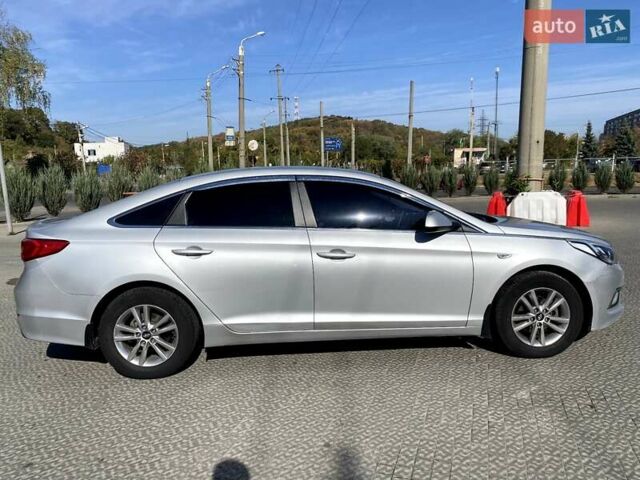 Сірий Хендай Соната, об'ємом двигуна 2 л та пробігом 335 тис. км за 9200 $, фото 28 на Automoto.ua
