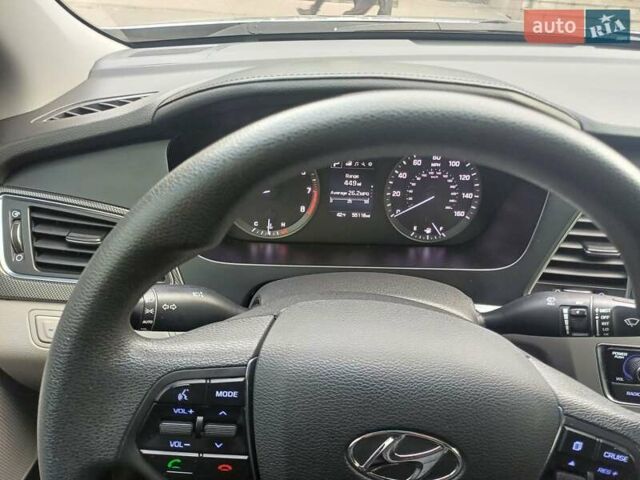 Хендай Соната 2015 у Золотоноше на Automoto.ua Сірий Хендай Соната, об'ємом двигуна 2.36 л та пробігом 90 тис. км за 11300 $, фото 22 на Automoto.ua