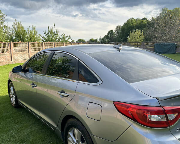 Серый Хендай Соната, объемом двигателя 2.36 л и пробегом 174 тыс. км за 10600 $, фото 14 на Automoto.ua