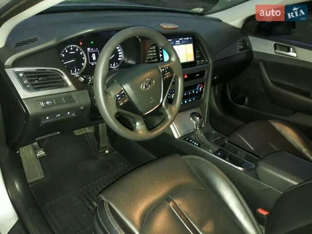 Сірий Хендай Соната, об'ємом двигуна 2 л та пробігом 380 тис. км за 9000 $, фото 2 на Automoto.ua