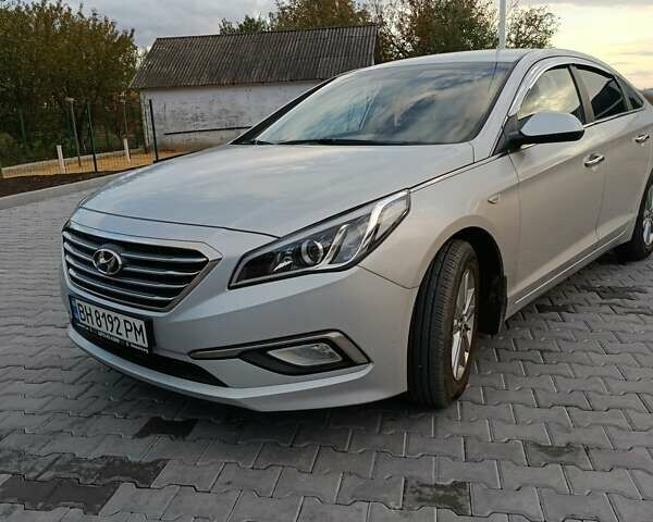 Хендай Соната 2015 в Крыжополе на Automoto.ua Серый Хендай Соната, объемом двигателя 2 л и пробегом 225 тыс. км за 8800 $, фото 6 на Automoto.ua