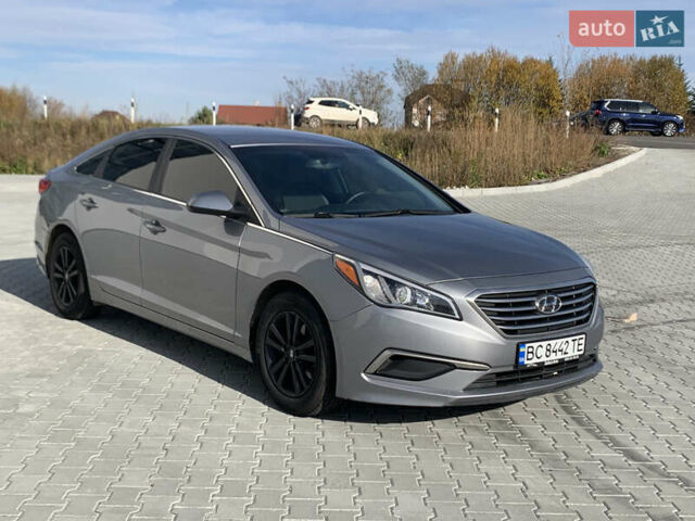 Серый Хендай Соната, объемом двигателя 2.36 л и пробегом 40 тыс. км за 11800 $, фото 4 на Automoto.ua