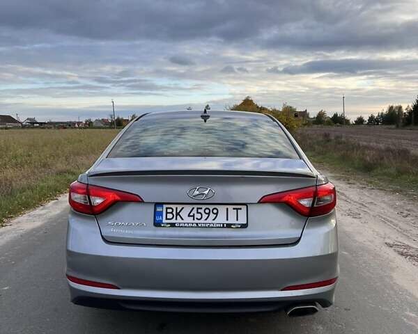 Сірий Хендай Соната, об'ємом двигуна 2.4 л та пробігом 184 тис. км за 10700 $, фото 62 на Automoto.ua