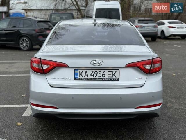 Сірий Хендай Соната, об'ємом двигуна 2 л та пробігом 275 тис. км за 8400 $, фото 12 на Automoto.ua