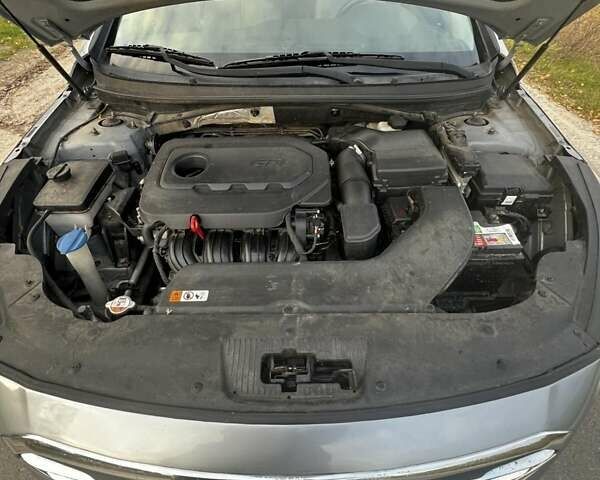 Сірий Хендай Соната, об'ємом двигуна 2.4 л та пробігом 184 тис. км за 10700 $, фото 61 на Automoto.ua