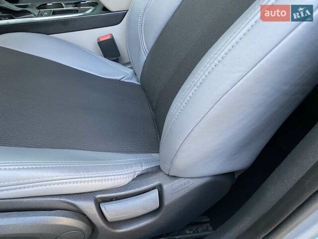 Серый Хендай Соната, объемом двигателя 2.36 л и пробегом 40 тыс. км за 10700 $, фото 19 на Automoto.ua