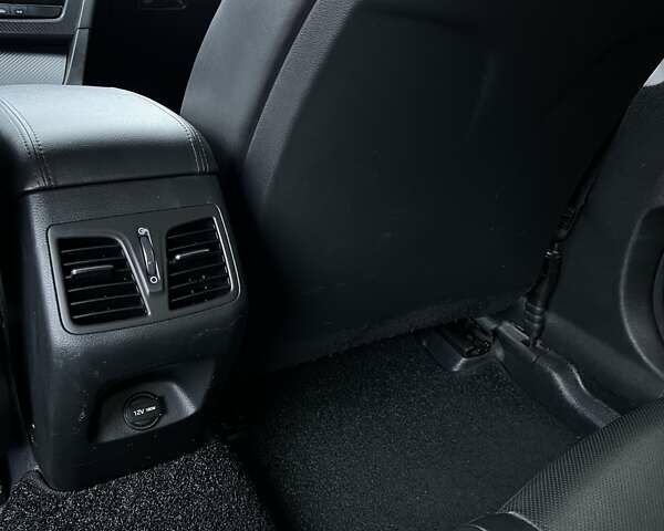 Серый Хендай Соната, объемом двигателя 2 л и пробегом 405 тыс. км за 7999 $, фото 13 на Automoto.ua