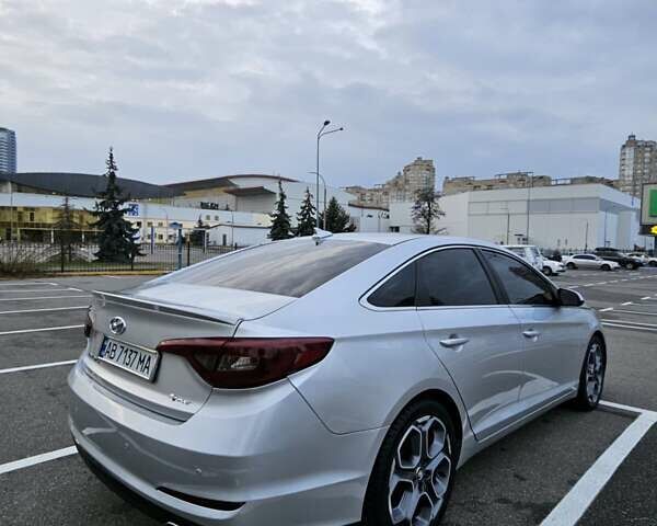 Сірий Хендай Соната, об'ємом двигуна 2.36 л та пробігом 220 тис. км за 8999 $, фото 4 на Automoto.ua