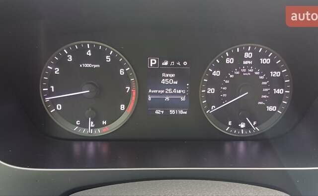 Хендай Соната 2015 у Золотоноше на Automoto.ua Сірий Хендай Соната, об'ємом двигуна 2.36 л та пробігом 90 тис. км за 11300 $, фото 4 на Automoto.ua