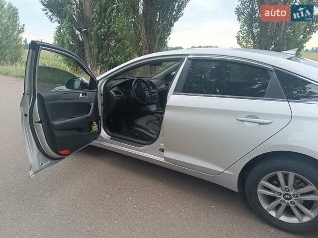 Сірий Хендай Соната, об'ємом двигуна 2 л та пробігом 535 тис. км за 9500 $, фото 13 на Automoto.ua