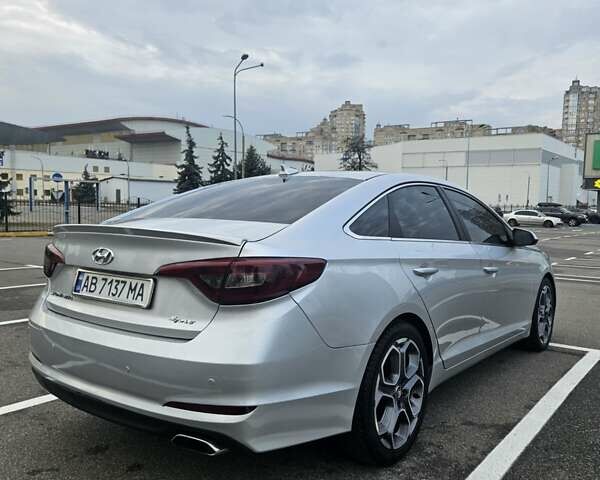 Сірий Хендай Соната, об'ємом двигуна 2.36 л та пробігом 220 тис. км за 8999 $, фото 13 на Automoto.ua