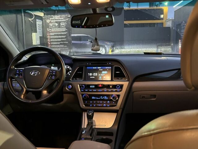 Серый Хендай Соната, объемом двигателя 1.6 л и пробегом 3 тыс. км за 10500 $, фото 8 на Automoto.ua