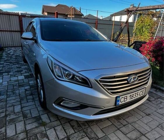 Серый Хендай Соната, объемом двигателя 2 л и пробегом 670 тыс. км за 7500 $, фото 4 на Automoto.ua