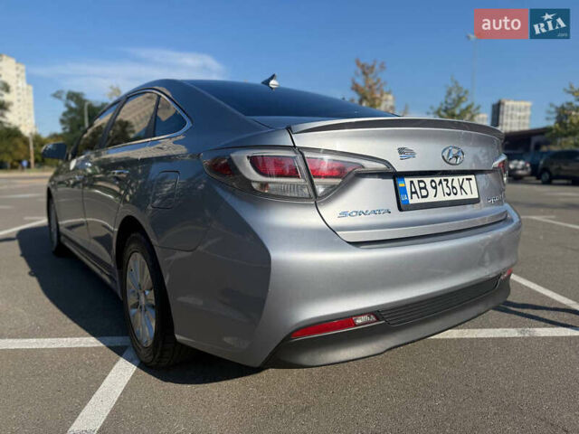 Хендай Соната 2015 в Киеве на Automoto.ua Серый Хендай Соната, объемом двигателя 2 л и пробегом 213 тыс. км за 11900 $, фото 9 на Automoto.ua