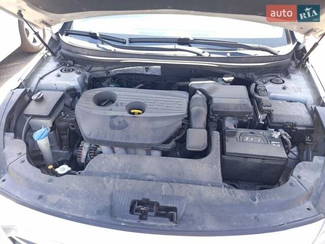 Серый Хендай Соната, объемом двигателя 2 л и пробегом 231 тыс. км за 9100 $, фото 33 на Automoto.ua